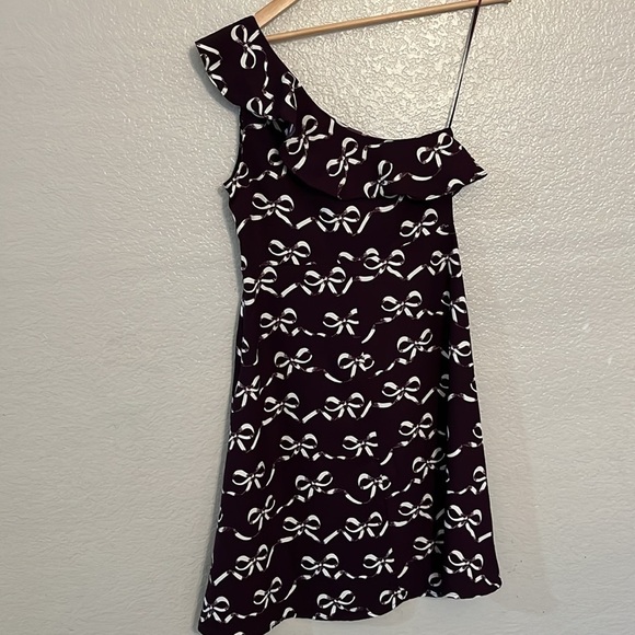 NWT Mini Bow One Shoulder Dress Size 2P - Picture 4 of 4